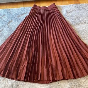 H and M skirt